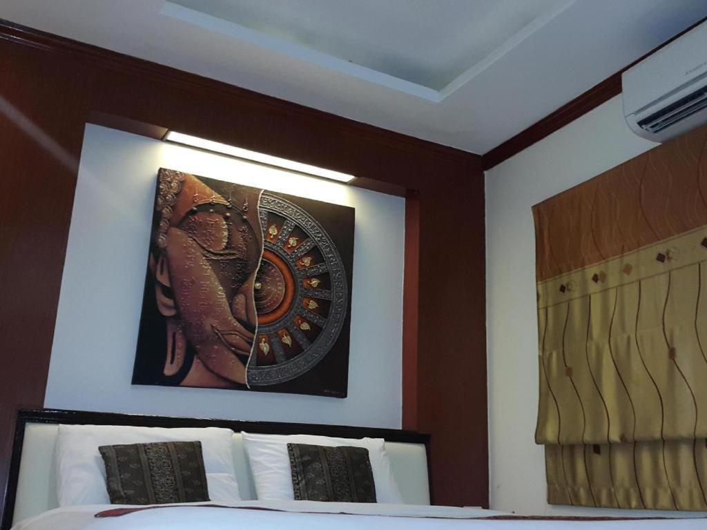 Ilmare Patong Place Bagian luar foto