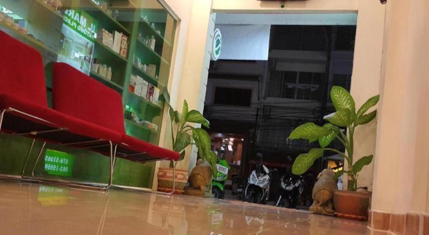 Ilmare Patong Place Bagian luar foto