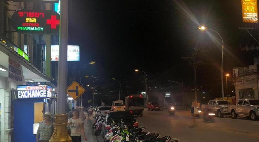Ilmare Patong Place Bagian luar foto